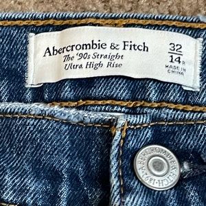 Abercrombie Curve Love Jeans